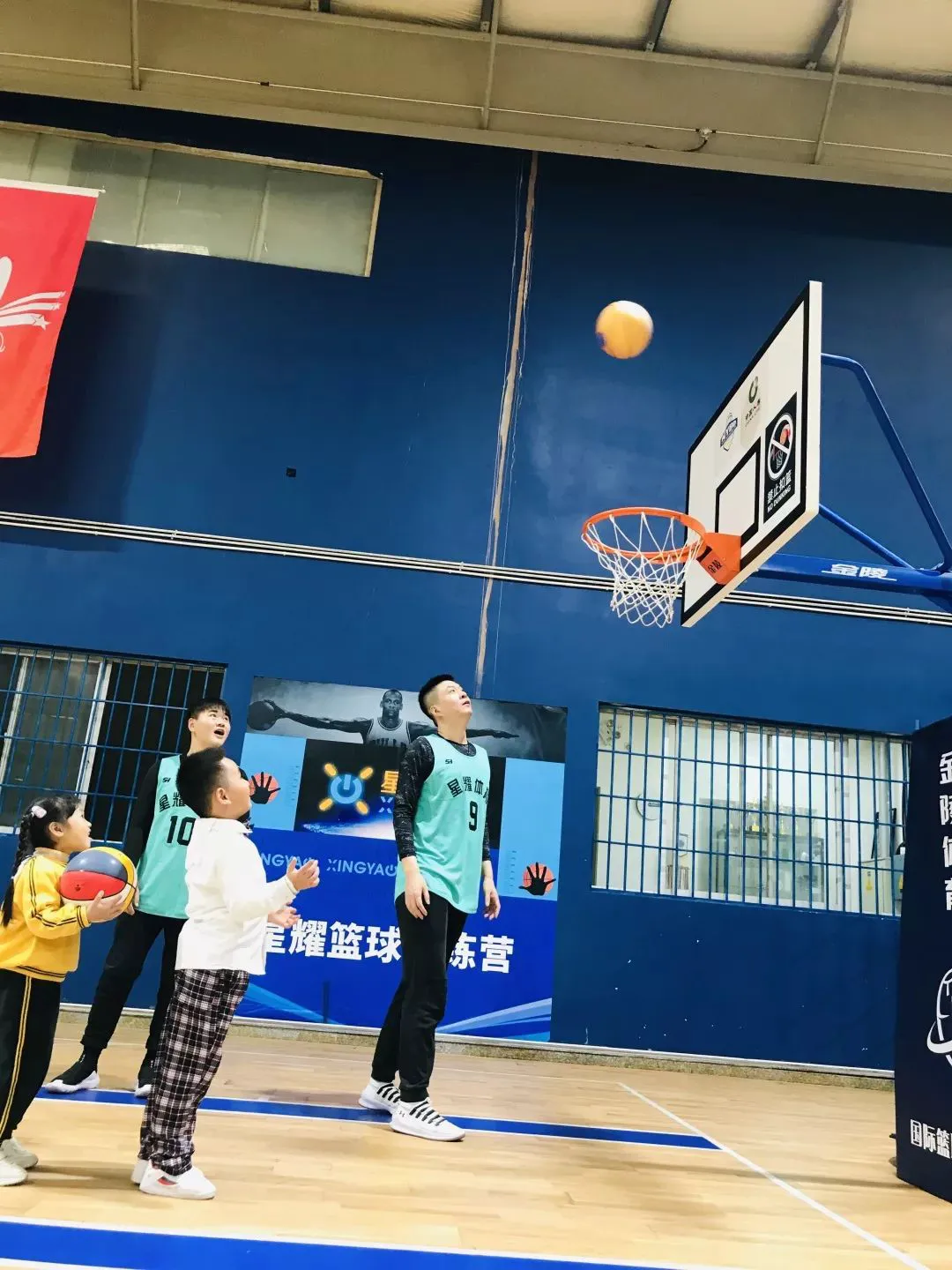 如何通过团队训练提升分卫配合能力_0
